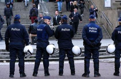 Alerta cu bomba la Bruxelles. O cladire din apropierea institutiilor UE, evacuata Alerta cu bomba la Bruxelles. O cladire din apropierea institutiilor UE, evacuata