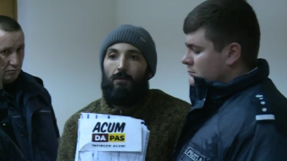 Gheorghe Petic isi va afla astazi sentinta. Fostul politist de frontiera isi cheama simpatizantii sa fie prezenti la judecatoria Orhei. Tot ce se va intampla acolo va fi transmis live pe protv.md