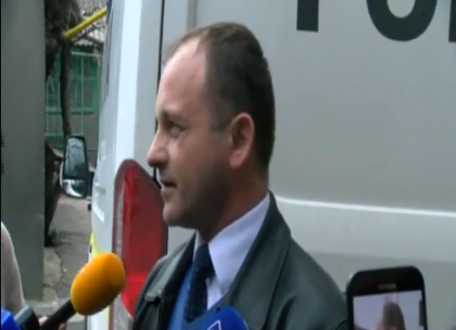 Avocatul lui Gheorghe Petic a anuntat ca va contesta decizia de astazi la Curtea de Apel Chisinau: "Aceasta sentinta este arbitrara. Gheorghe Petic se simte rau din punct de vedere a sanatatii" Avocatul lui Gheorghe Petic a anuntat ca va contesta decizia de astazi la Curtea de Apel Chisinau: "Aceasta sentinta este arbitrara. Gheorghe Petic se simte rau din punct de vedere a sanatatii"