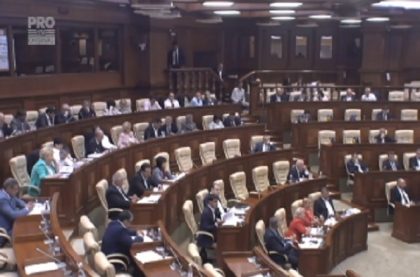 Vlad Plahotniuc, Andrei Nastase, Ilan Sor si Zinaida Greceanii, fata in fata, astazi la prima sedinta a parlamentului. Cine o va prezida