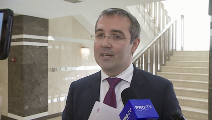 Cum a raspuns Sergiu Sarbu la intrebarea: "Veti sutine candidatul blocului ACUM la functia de speaker... sau pe domnul Sor, care si-a propus candidatura?"