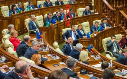 Maia Sandu va sta in fotoliul lui Vlad Filat, in noul legislativ. Cum au fost impartite locurile in parlament - GALERIE FOTO