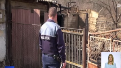 O adolescenta din Bacau, Romania si-a injunghiat mama. Dupa incident, fata a fugit de acasa O adolescenta din Bacau, Romania si-a injunghiat mama. Dupa incident, fata a fugit de acasa