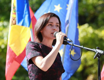 Interviu cu Maia Sandu. O tara guvernata de grupuri oligarhice, dupa metodele Kremlinului, nu poate merge pe calea UE, iar o guvernare deghizata PDM-PSRM va insemna indepartarea RM de UE - Jurnalistii.ro Interviu cu Maia Sandu. O tara guvernata de grupuri oligarhice, dupa metodele Kremlinului, nu poate merge pe calea UE, iar o guvernare deghizata PDM-PSRM va insemna indepartarea RM de UE - Jurnalistii.ro