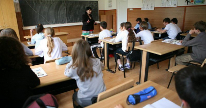 Parintii isi vor putea inregistra online copiii in clasa I - ZDG.MD