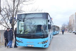 Vehiculele vechi si uzate care sunt acum pe linia numarul 2 si care fac legatura cu Cricova vor fi inlocuite cu noi. Anuntul facut de responsabilii primariei