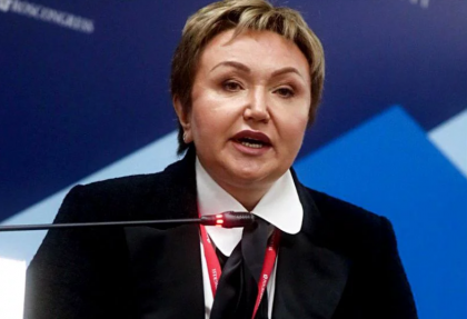 Una dintre cele mai bogate femei din Rusia a murit dupa ce s-a prabusit cu avionul in Germania! Tragedia, urmata de un accident mortal cu masina politiei care a venit la fata locului Una dintre cele mai bogate femei din Rusia a murit dupa ce s-a prabusit cu avionul in Germania! Tragedia, urmata de un accident mortal cu masina politiei care a venit la fata locului