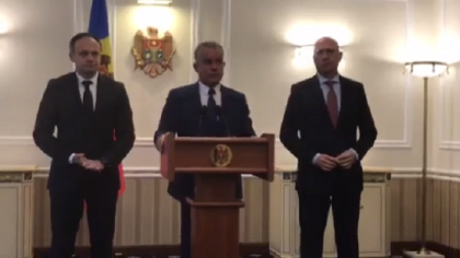 Vlad Plahotniuc, dupa ce s-a intalnit cu Dodon si Greceanii: "Am ascultat pozitia PSRM si am constatat ca in ceea ce priveste unele momente sociale am gasit subiecte unde avem viziuni comune" Vlad Plahotniuc, dupa ce s-a intalnit cu Dodon si Greceanii: "Am ascultat pozitia PSRM si am constatat ca in ceea ce priveste unele momente sociale am gasit subiecte unde avem viziuni comune"