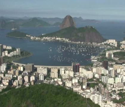 Campionatul Mondial de Fotbal 2014. Cati oameni vor vizita Brazilia in timpul competitiei sportive si ce suma vor cheltui Campionatul Mondial de Fotbal 2014. Cati oameni vor vizita Brazilia in timpul competitiei sportive si ce suma vor cheltui