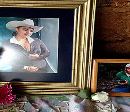 Trei membri ai unei formatii pop au fost asasinati si incendiati. Executia a fost ordonata de mafia mexicana Trei membri ai unei formatii pop au fost asasinati si incendiati. Executia a fost ordonata de mafia mexicana