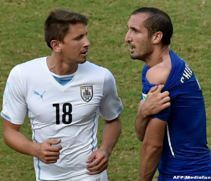 Campionatul Mondial de Fotbal 2014. Presedintele Uruguayului si Diego Lugano il apara pe Suarez: "Nu l-am vazut muscand"