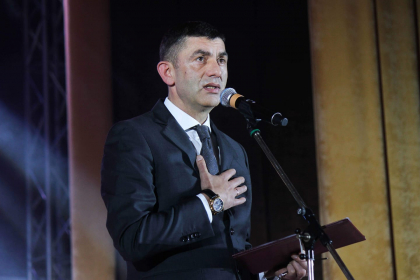 Primarul de Hancesti, democratul care a numit o strada din oras in cinstea soacrei, a demisionat: "Toti 16 ani am lucrat pentru oras, pentru oameni" Primarul de Hancesti, democratul care a numit o strada din oras in cinstea soacrei, a demisionat: "Toti 16 ani am lucrat pentru oras, pentru oameni"