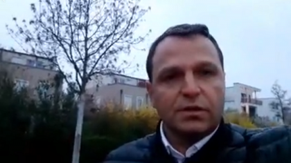Andrei Nastase, din Germania: "Atunci Dodon promova sistemul mixt de vot, ideea lui Plahotniuc, acum Dodon promoveaza alegerile anticipate, concomitent cu alegerile locale, tot proiectul lui Plahotniuc" Andrei Nastase, din Germania: "Atunci Dodon promova sistemul mixt de vot, ideea lui Plahotniuc, acum Dodon promoveaza alegerile anticipate, concomitent cu alegerile locale, tot proiectul lui Plahotniuc"