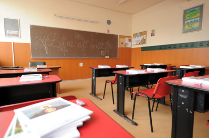 A pierdut totul, dupa ce a facut un selfie topless. Marturia unei profesoare A pierdut totul, dupa ce a facut un selfie topless. Marturia unei profesoare