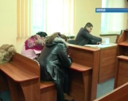 Trei politisti, acuzati ca si-au falsificat diplomele de BAC pentru a intra la facultate Trei politisti, acuzati ca si-au falsificat diplomele de BAC pentru a intra la facultate