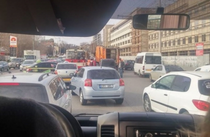 InfoTrafic - Strazile din capitala pe care se circula greu si trebuie sa le eviti in aceasta dimineata. Unde sunt amplasate radarele