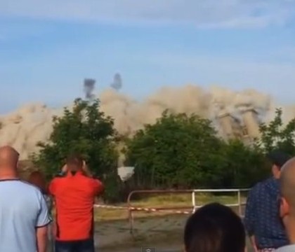 Momentul dramatic in care trei tineri cehi pacalesc moartea. O secunda in plus si totul s-ar fi sfarsit. VIDEO