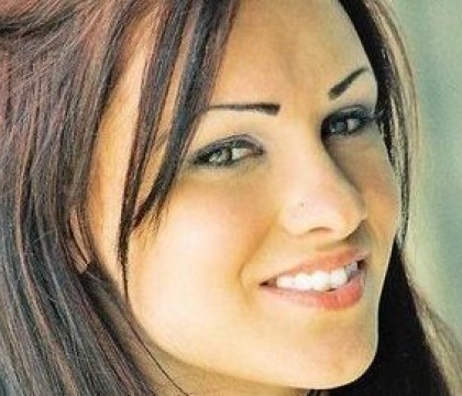 Arestata pentru un gest pe care l-a facut pe holurile politiei. Ce i-a aratat tanara unui ofiter Arestata pentru un gest pe care l-a facut pe holurile politiei. Ce i-a aratat tanara unui ofiter