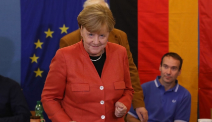 Alegeri in Germania. Merkel se indreapta spre un nou mandat, dar extremisii vor deveni a treia forta politica Alegeri in Germania. Merkel se indreapta spre un nou mandat, dar extremisii vor deveni a treia forta politica