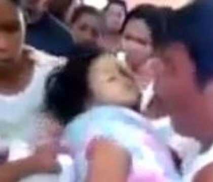 O fetita de 3 ani a "inviat" la propria inmormantare, in Filipine. Momentul a fost FILMAT