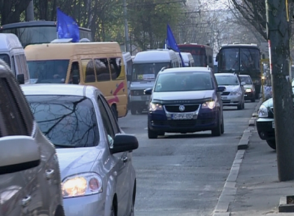 VIDEO. Manifestatia Pro Europa a PARALIZAT traficul in capitala. Ambuteiaje si soferi suparati VIDEO. Manifestatia Pro Europa a PARALIZAT traficul in capitala. Ambuteiaje si soferi suparati
