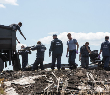 Zborul MH17 al companiei Malaysia Airlines: 8 intrebari fara raspuns despre catastrofa din Ucraina Zborul MH17 al companiei Malaysia Airlines: 8 intrebari fara raspuns despre catastrofa din Ucraina