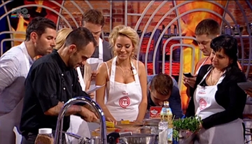 Primele eliminari la Masterchef. Cei mai slabi vor parasi competitia Primele eliminari la Masterchef. Cei mai slabi vor parasi competitia