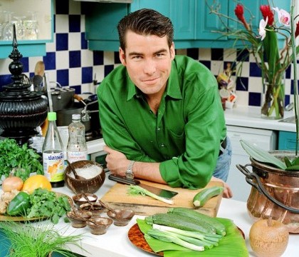 Ross Burden, castigatorul Masterchef Marea Britanie, a murit. Vedeta TV suferea de cancer Ross Burden, castigatorul Masterchef Marea Britanie, a murit. Vedeta TV suferea de cancer