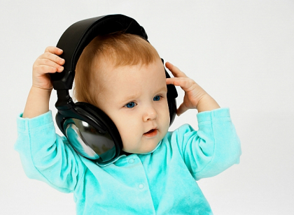 Vezi ce muzica prefera bebelusii moderni! Top 20 cantece de leagan contemporane