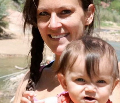 O fetita de doar 11 luni a murit dupa ce mama ei a uitat-o in masina parcata la soare. Cum explica familia tragedia O fetita de doar 11 luni a murit dupa ce mama ei a uitat-o in masina parcata la soare. Cum explica familia tragedia