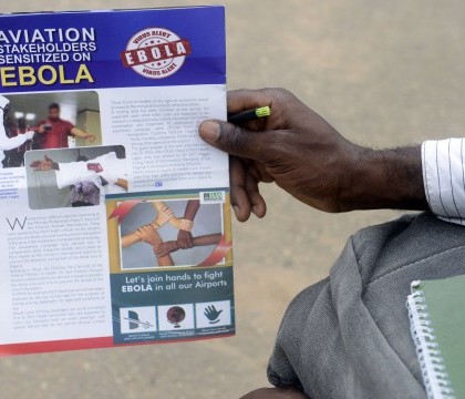 Traditia africana care poate duce la raspandirea necontrolata a Ebola. Ce se intampla cu bolnavii dupa ce mor Traditia africana care poate duce la raspandirea necontrolata a Ebola. Ce se intampla cu bolnavii dupa ce mor