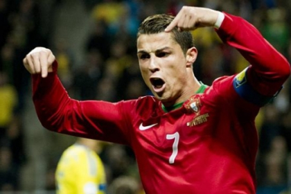 Un comentator portughez a oferit faza serii. Reactia lui dupa hat-trickul reusit de Cristiano Ronaldo Un comentator portughez a oferit faza serii. Reactia lui dupa hat-trickul reusit de Cristiano Ronaldo