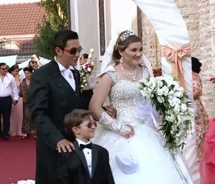 Nunta in clanul tiganesc Stancu din Timisoara din Romania. Adrian Minune si Nicolae Guta, printre invitatii de seama