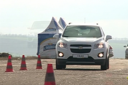 10 masini lupta pentru titlul "Automobilul anului in Moldova". Cum sunt testate pe poligon 10 masini lupta pentru titlul "Automobilul anului in Moldova". Cum sunt testate pe poligon
