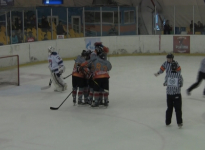 Platina Chisinau, la un pas de play-off. Hocheistii au o perioada fantastica in Liga