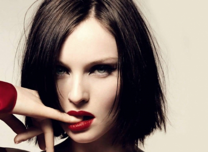 Sophie Ellis-Bextor revine in atentia fanilor cu videoclipul pentru "Young Blood"! - Video