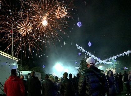 Focuri de artificii IMPRESIONANTE in PMAN. Momentul in care TOTI au privit spre cer Focuri de artificii IMPRESIONANTE in PMAN. Momentul in care TOTI au privit spre cer