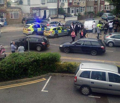 O femeie, gasita decapitata la Londra. Politia a arestat preventiv un barbat O femeie, gasita decapitata la Londra. Politia a arestat preventiv un barbat
