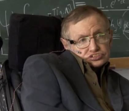Stephen Hawking ii avertizeaza pe oamenii de stiinta ca gasirea "Particulei lui Dumnezeu" ar putea distruge Universul Stephen Hawking ii avertizeaza pe oamenii de stiinta ca gasirea "Particulei lui Dumnezeu" ar putea distruge Universul