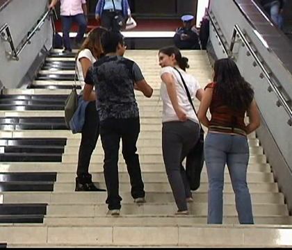 Ideea unor profesori mexicani pentru a promova urcatul pe scari. Ce se intampla cand calci pe aceste trepte Ideea unor profesori mexicani pentru a promova urcatul pe scari. Ce se intampla cand calci pe aceste trepte
