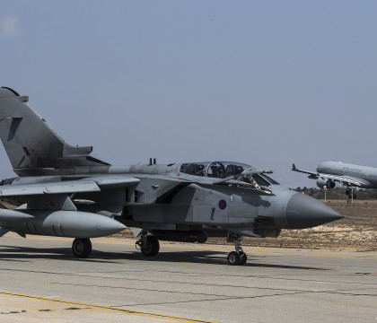 Povestea pilotului din SUA de F-16 care a primit o misiune kamikaze pe 11 septembrie 2001: "NU aveam munitie!" Povestea pilotului din SUA de F-16 care a primit o misiune kamikaze pe 11 septembrie 2001: "NU aveam munitie!"