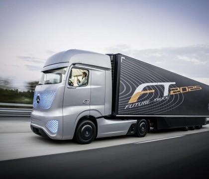 "Accidentele vor fi de domeniul trecutului". Mercedes a lansat camionul viitorului, care se conduce singur. FOTO. VIDEO "Accidentele vor fi de domeniul trecutului". Mercedes a lansat camionul viitorului, care se conduce singur. FOTO. VIDEO