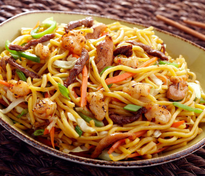 Patronul unui restaurant din China a pus praf din care se extrage opiul in mancarea oferita clientilor