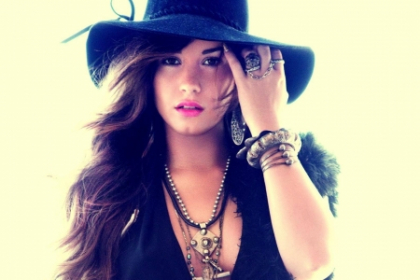 Demi Lovato face dezvaluiri socante! "Nu puteam sa stau mai mult de o ora fara..." Demi Lovato face dezvaluiri socante! "Nu puteam sa stau mai mult de o ora fara..."