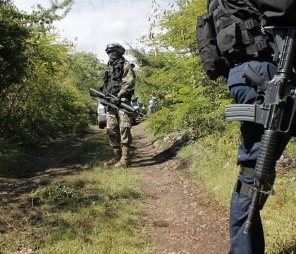 Descoperire macabra in Mexic. Autoritatile cautau 43 de studenti disparuti, insa au gasit o groapa comuna Descoperire macabra in Mexic. Autoritatile cautau 43 de studenti disparuti, insa au gasit o groapa comuna