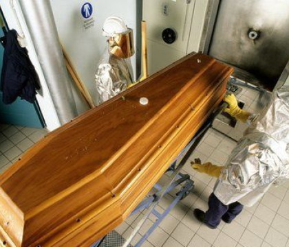 Final neasteptat la un crematoriu din SUA. Un cadavru de 225 de kilograme a provocat un adevarat dezastru