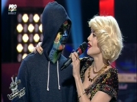 Loredana a cantat LIVE alaturi de Carla\'s Dreams. Cele mai frumoase momente de la Vocea Romaniei Loredana a cantat LIVE alaturi de Carla\'s Dreams. Cele mai frumoase momente de la Vocea Romaniei