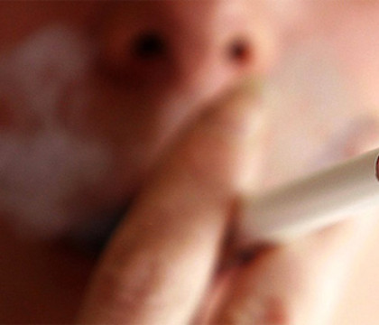 A fost mutilat de o tigara electronica. "Era foarte mult sange, o gaura imensa intr-un picior si o taietura in celalalt"