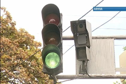 Pilonii pentru camerele video, motiv de disputa intre Recean si Chirtoaca. Replica ministrului de Interne Pilonii pentru camerele video, motiv de disputa intre Recean si Chirtoaca. Replica ministrului de Interne