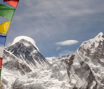 24 de alpinisti morti si alte 5 persoane date disparute. Un viscol puternic a lovit in plin un circuit montan din Himalaya